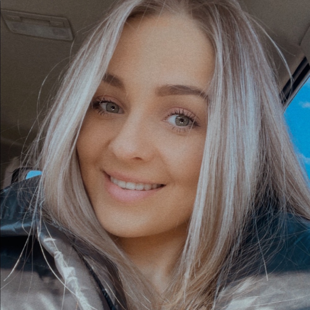 Meet your Posher, Dominika